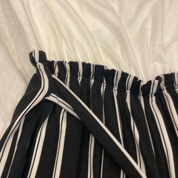 Francesca’s women’s jumpsuit - Picture 3 of 7